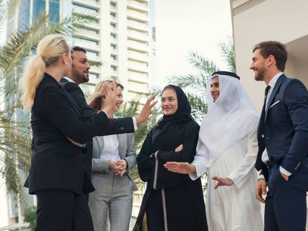 Dubaï teste la semaine de 4 jours et réduit les heures de travail pendant l’été