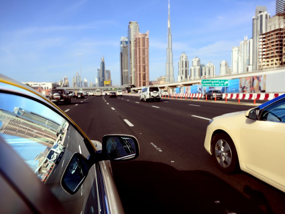 Shared cab service launched between Dubai and Abu Dhabi