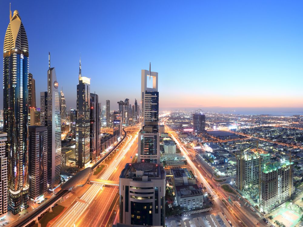 New traffic law in the Emirates tough fines and penalties for hit-and-runs