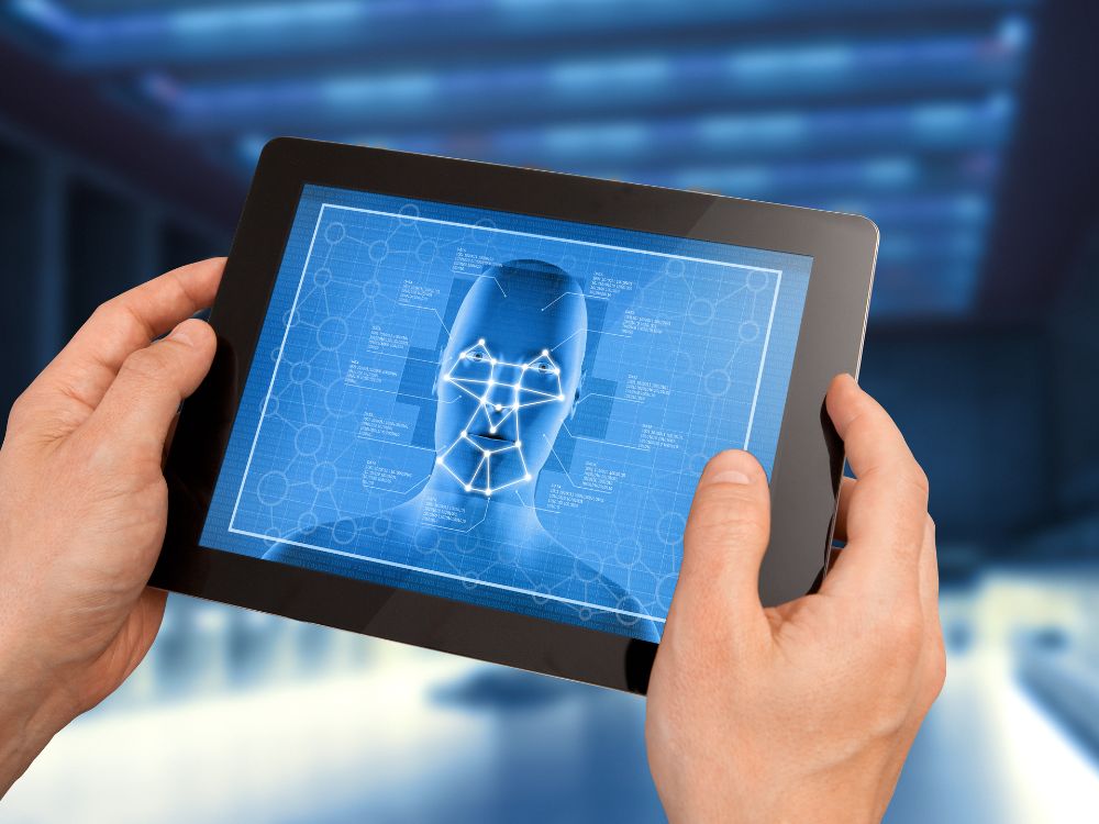 Emirates replace physical ID cards with biometric digital identity