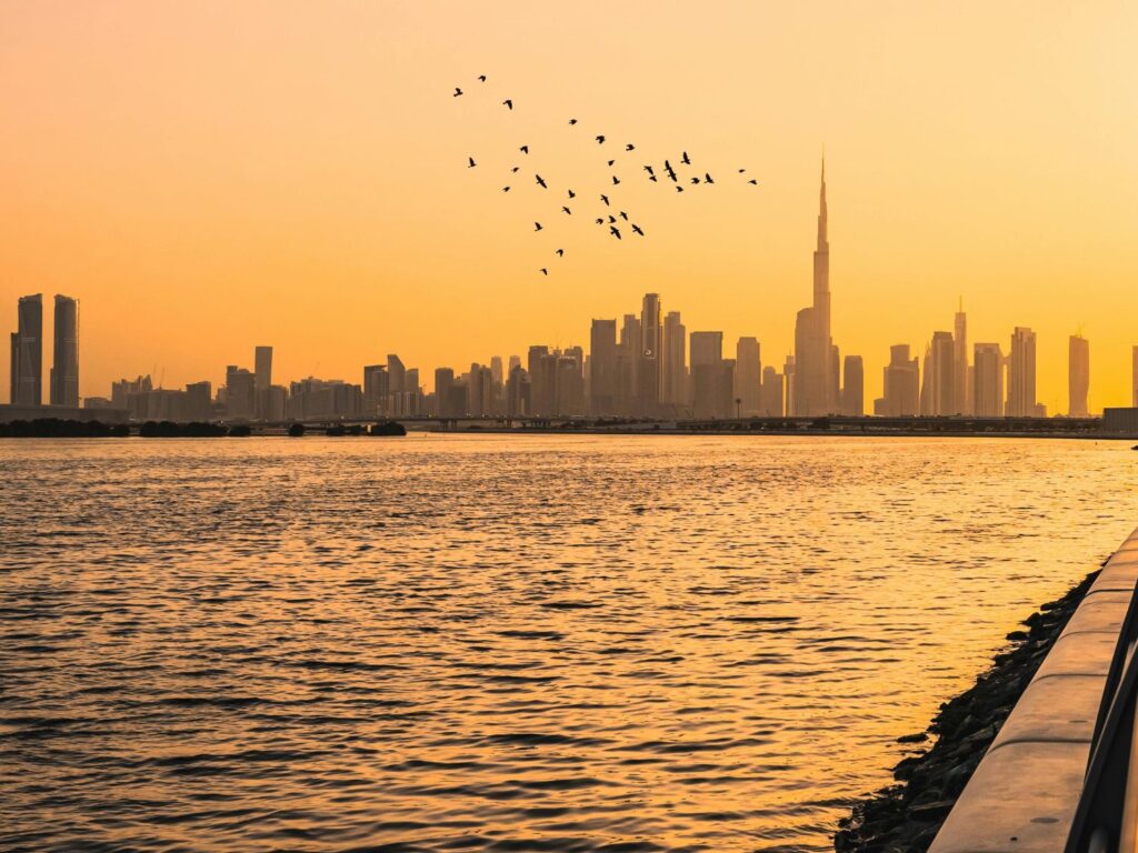 Ce qui change aux Émirats en Novembre et Décembre 2025