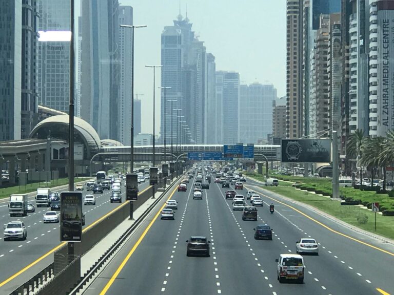 Dubaï et Abu Dhabi veulent en finir avec les bouchons